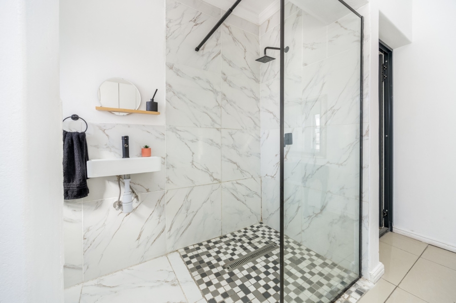 8 Bedroom Property for Sale in Haasendal Western Cape